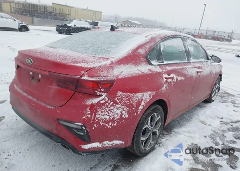 2021 Kia Forte Lxs z USA, uszkodzony, nr VIN 3KPF24AD0ME273725
